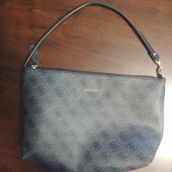 Guess Pochette - Picture 1 of 3